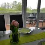 Lakefive Apartamento