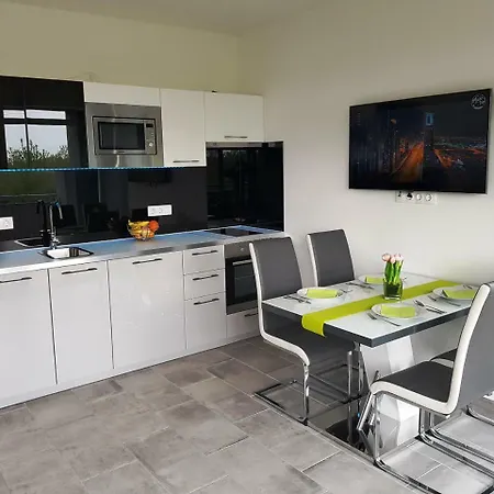 Apartmán Lakefive