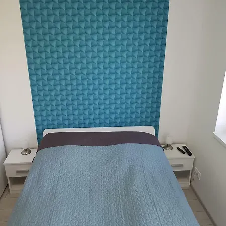 Lakefive Apartment *